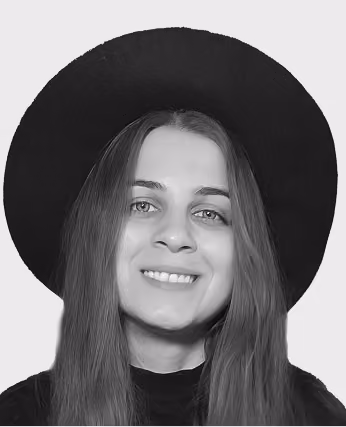 Portrait of Galina Yabrova, web designer and developer.